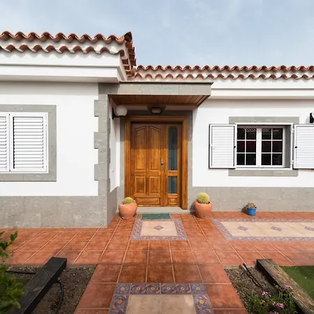Villa Cosmos Con Gran Piscina Y Jardin Privado *
