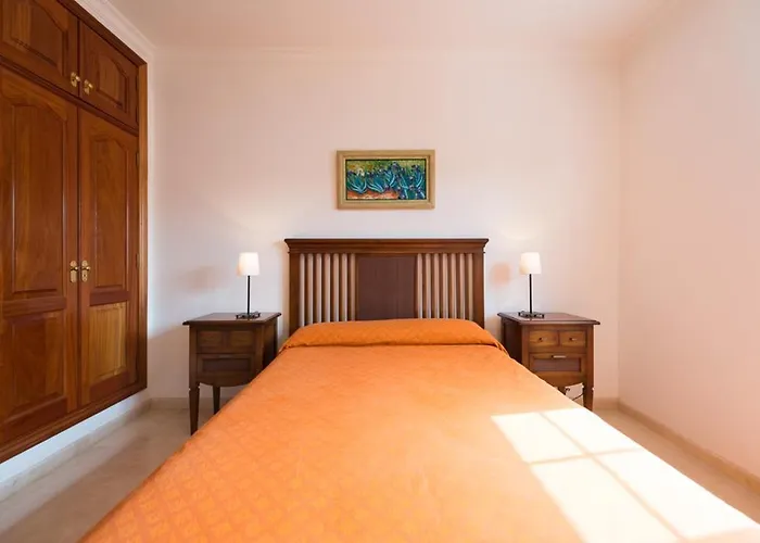 Cosmos Con Gran Piscina Y Jardin Privado Villa *